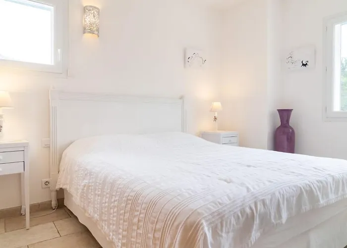 Holiday Home L'Esquirou By Interhome