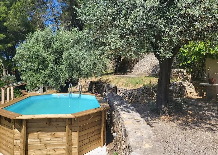 Rez De Villa Esala